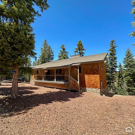 Вилла Summit Pines Hideaway - Amazing Mountain Views! Duck Creek Village Экстерьер фото